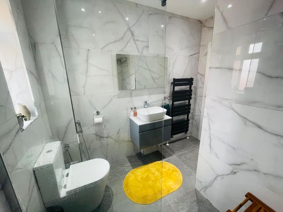 Rooms In A Beautiful House With Free On St Parking 브라이턴 외부 사진